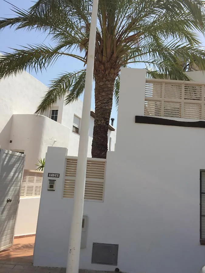 Apartamento Manbea, Calle El Agua N 40 contacts